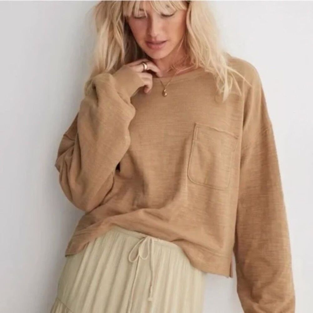 Aerie Size SMALL Endless Summer Crew Sweatshirt in beach dune